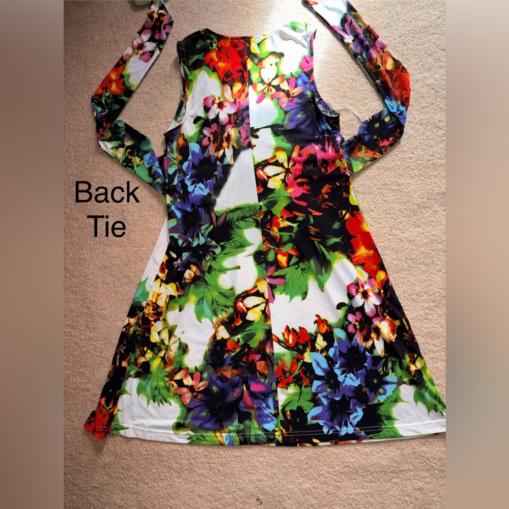 VENUS Dress Multicolor Floral Twist-Front - Picture 3 of 5